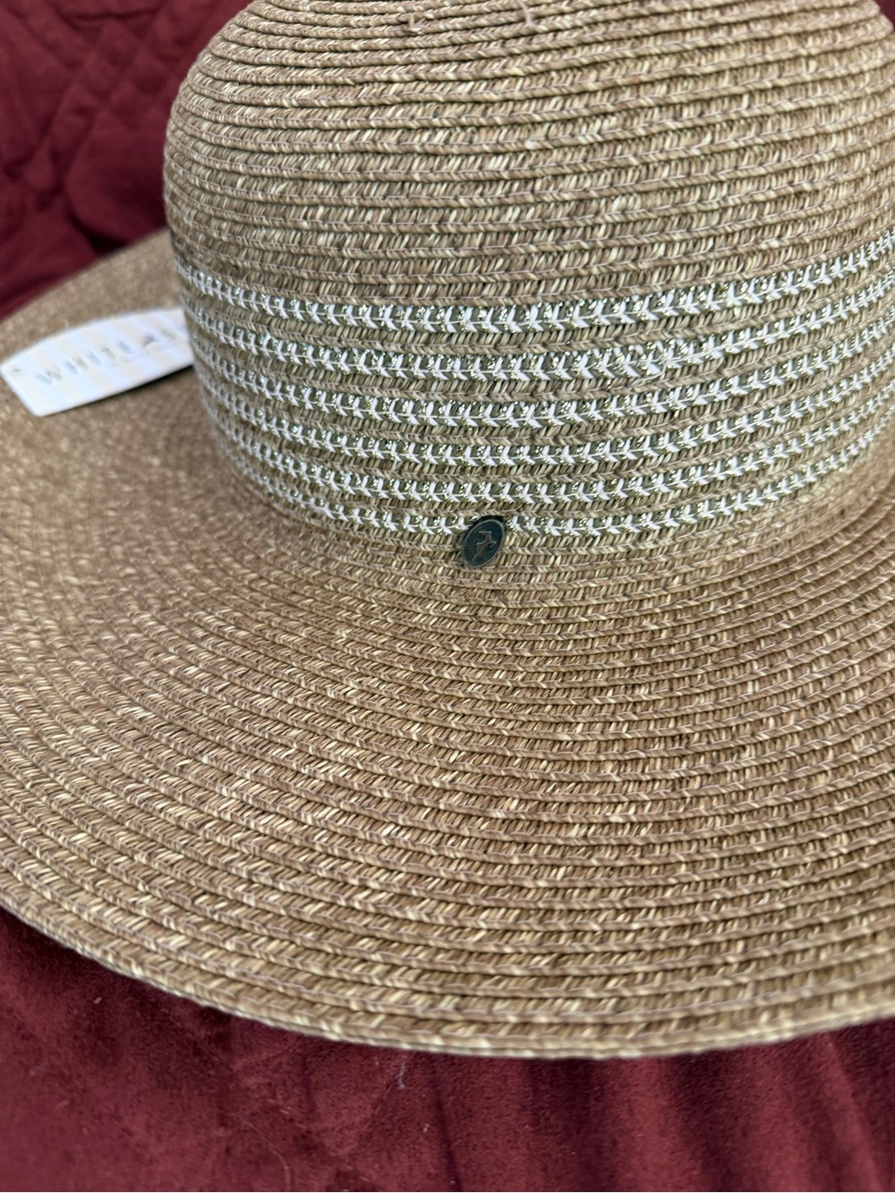 White Stag Tan Straw Sun Hat with Metallic Accent - Picture 2 of 3